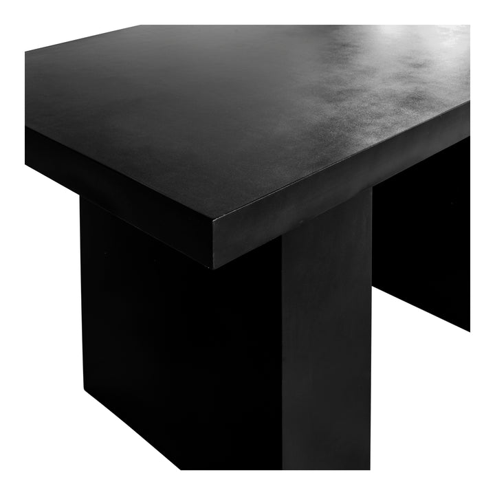 Urban Splash: Modern Fiber-Reinforced Concrete Outdoor Dining Table