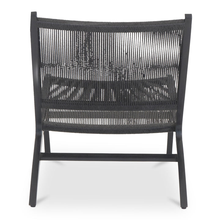 TropiSea Sunset Lounger: Modern Weather-Resistant Wicker Chair