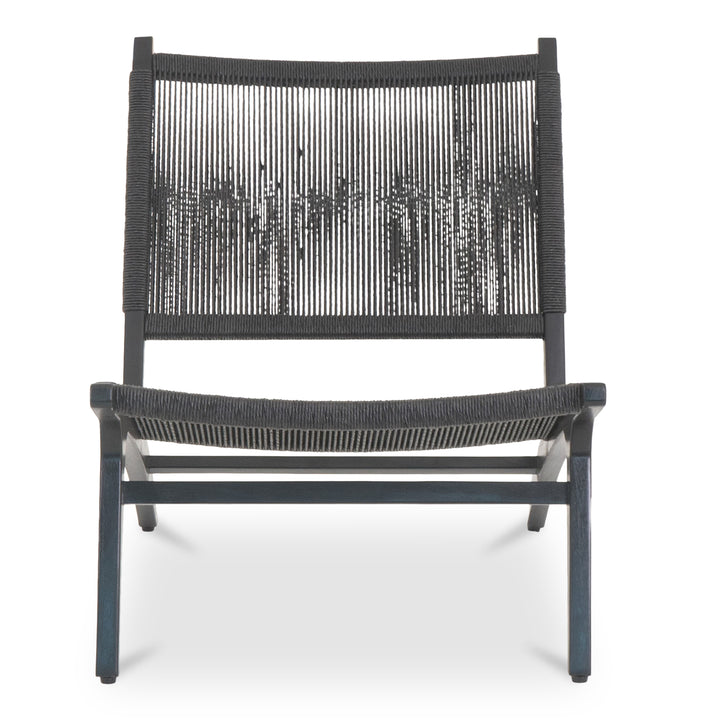TropiSea Sunset Lounger: Modern Weather-Resistant Wicker Chair