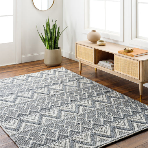 Daffodil Delight Handcrafted Rug