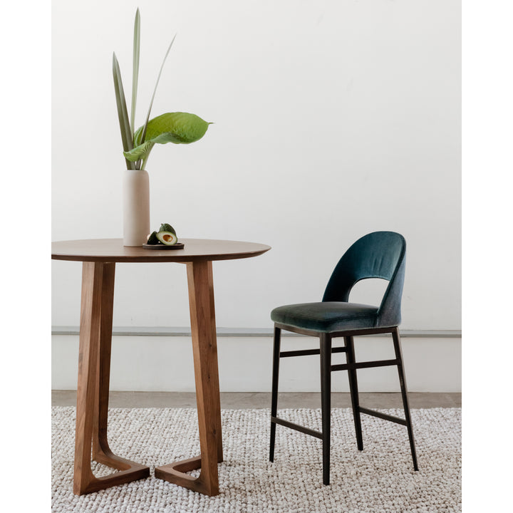 Elegant Kitchen Swivel Stool with Footrest