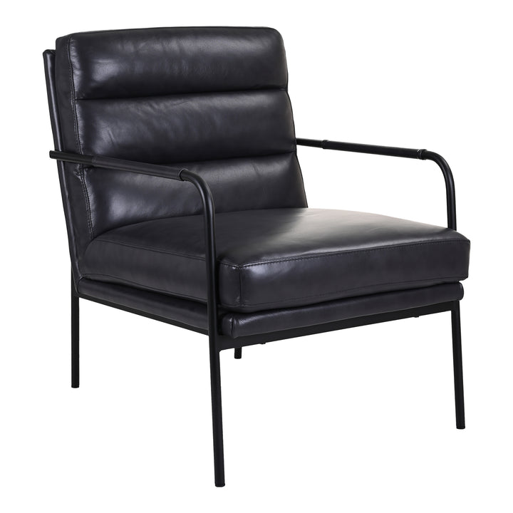 Vintage-Inspired Leather Armchair with Modern Twist