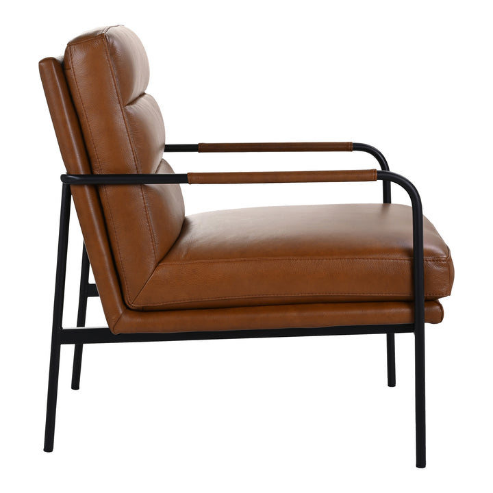 Vintage-Inspired Leather Armchair with Modern Twist