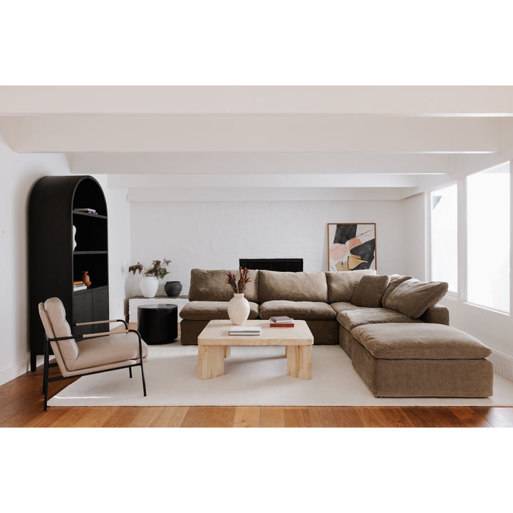 Vintage-Inspired Leather Armchair with Modern Twist