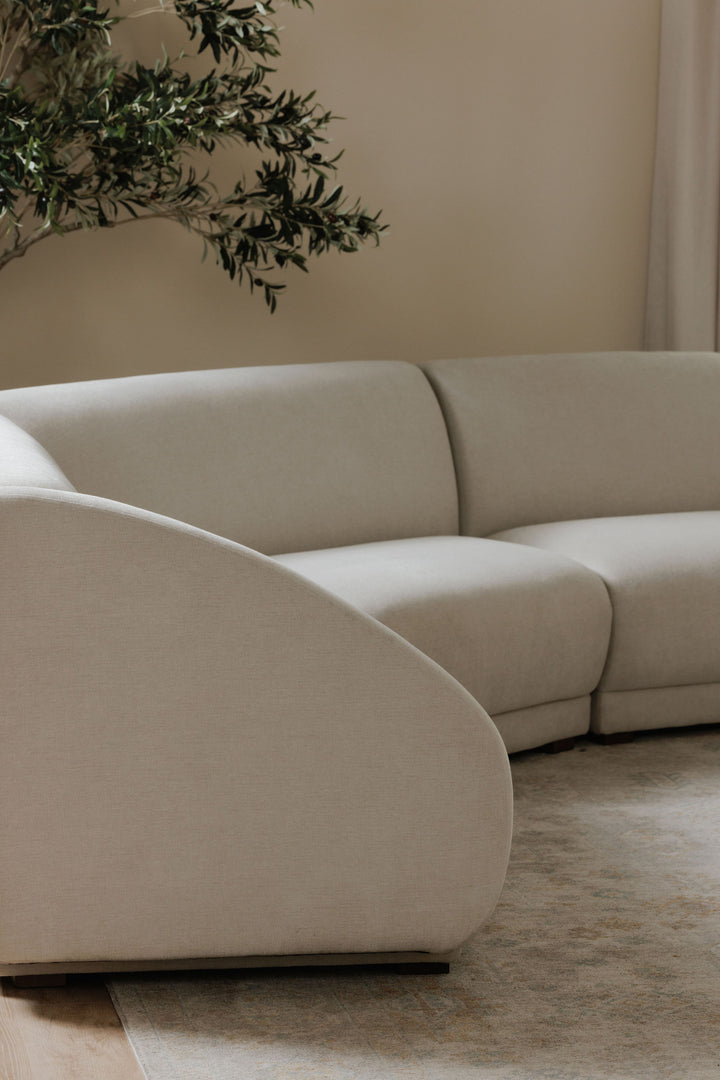 Modern Retro Slipper Chair: A Timeless Fusion of Elegance and Comfort