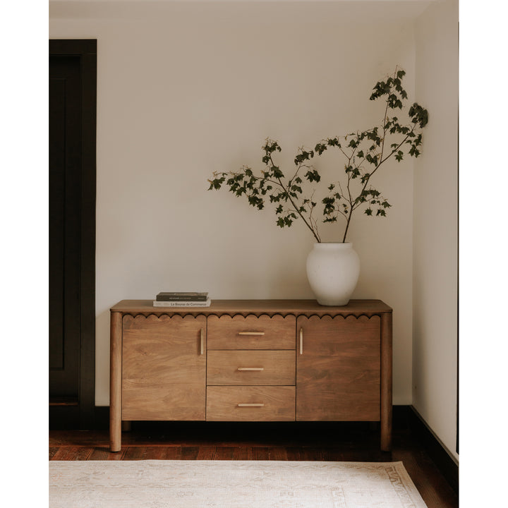 Modern Shaker-Inspired 3-Drawer Sideboard with Elegant Curves