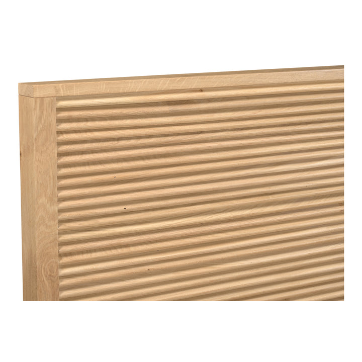 Sunlit Oak Queen Bed with Shutter-Style Headboard