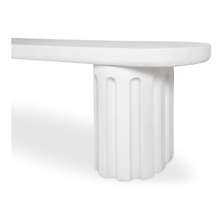 Concrete Columnar Bistro Seat: Outdoor-Indoor Style Fusion