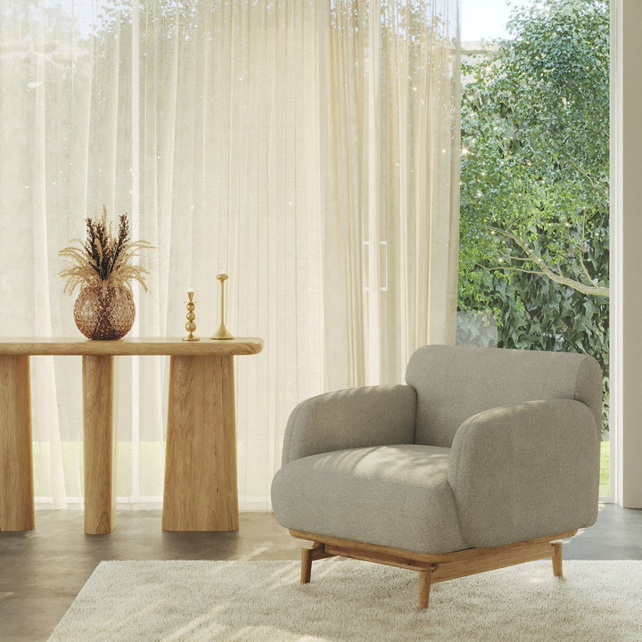 Modern Masterpiece Oak Chair - Timeless Elegance