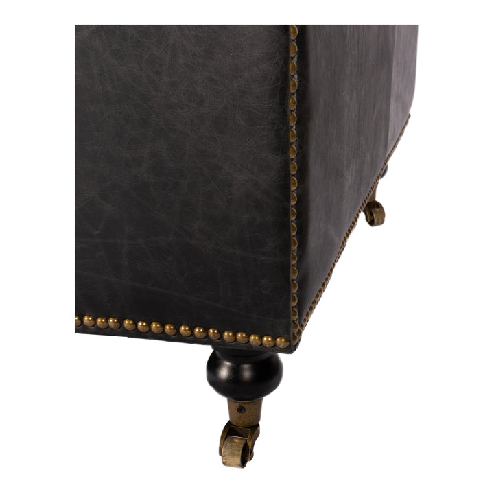 Timeless Chesterfield Luxe Lounger