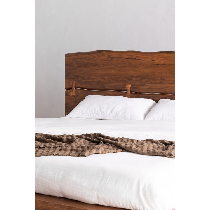 Nature's Embrace Solid Acacia Wood Platform Bed - Queen