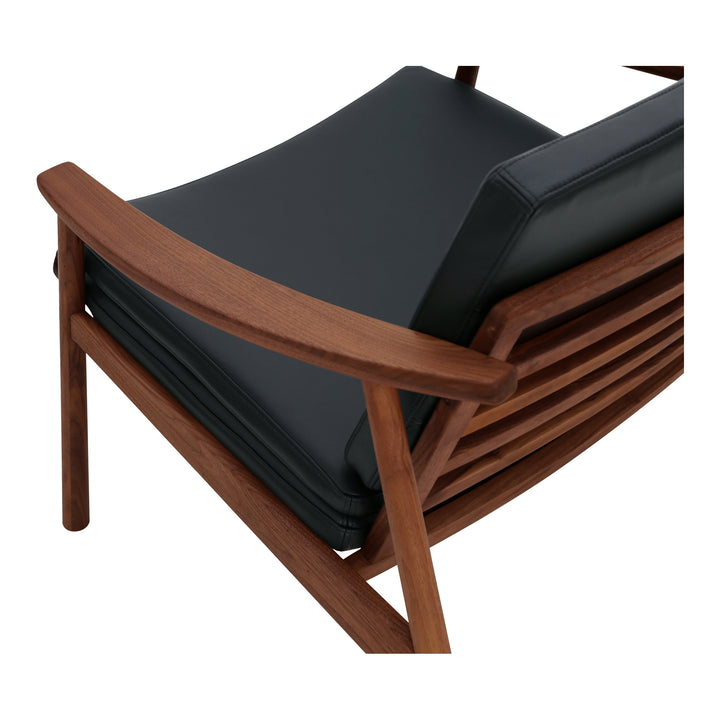 Retro-Charm Lounge Seat