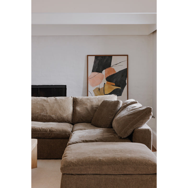 Lila Ottoman