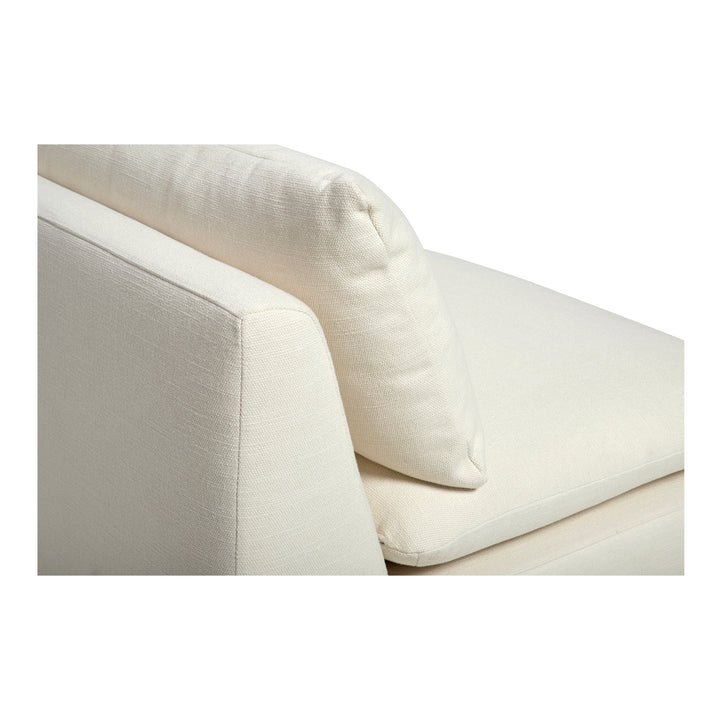 Retro-Chic Lounge Seater with Plush Padding