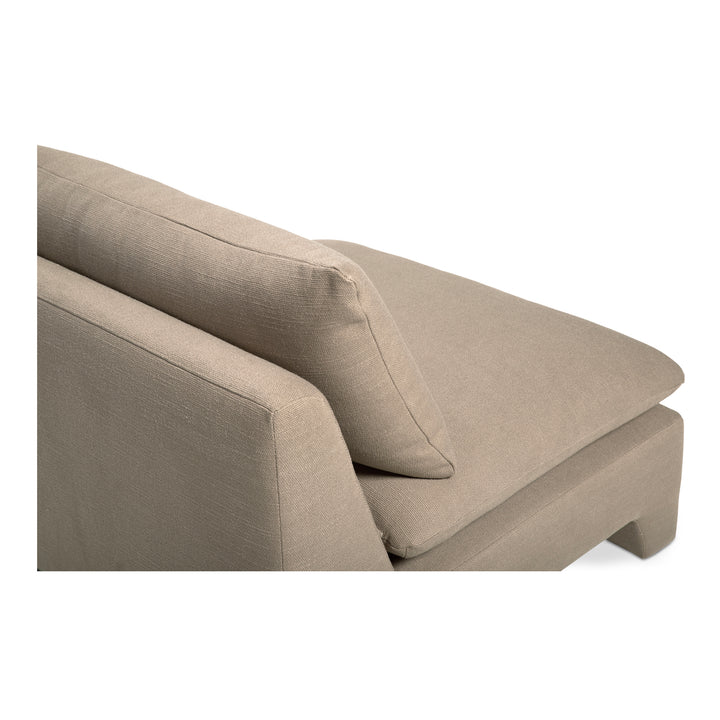 Retro-Chic Lounge Seater with Plush Padding