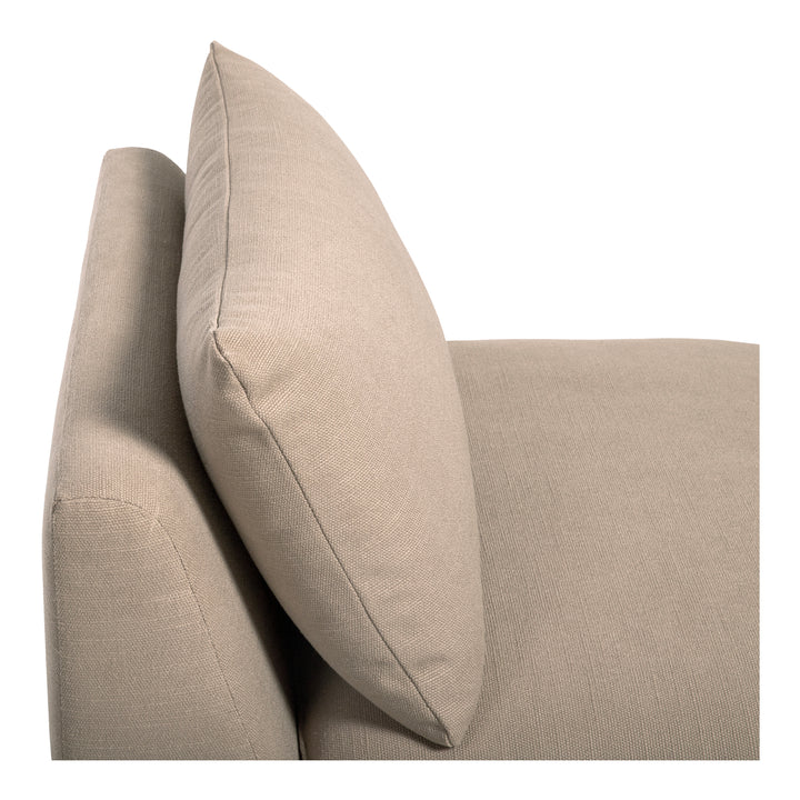 Retro-Chic Lounge Seater with Plush Padding