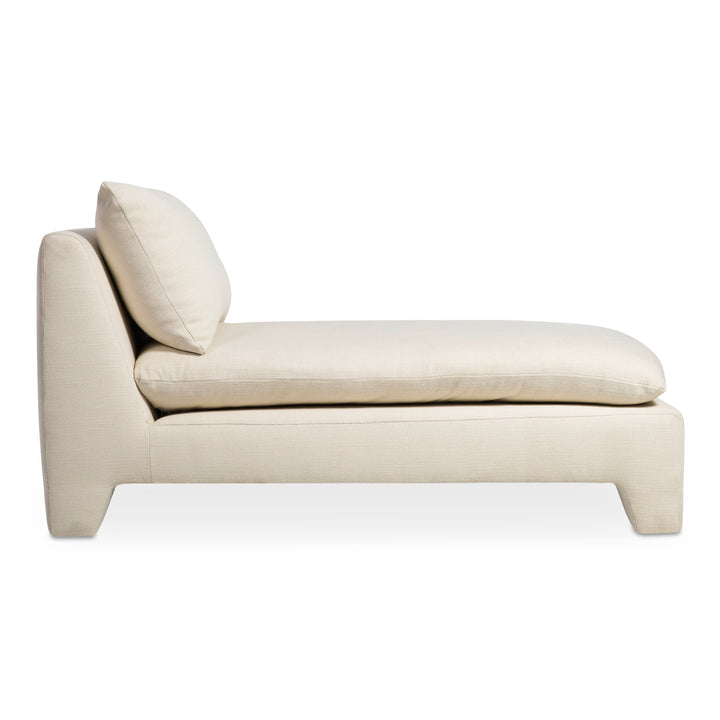 Retro-Chic Lounger with Padded Legs