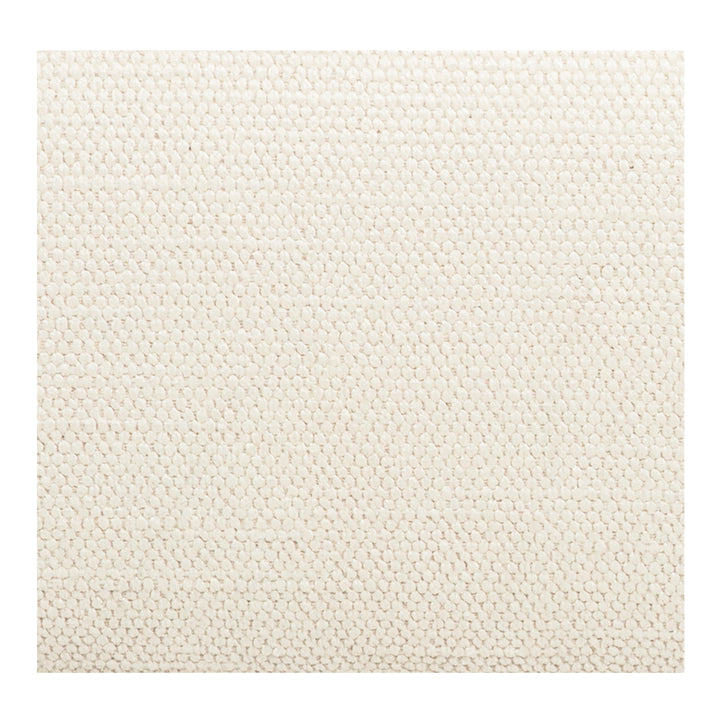 Retro-Chic Lounger with Padded Legs