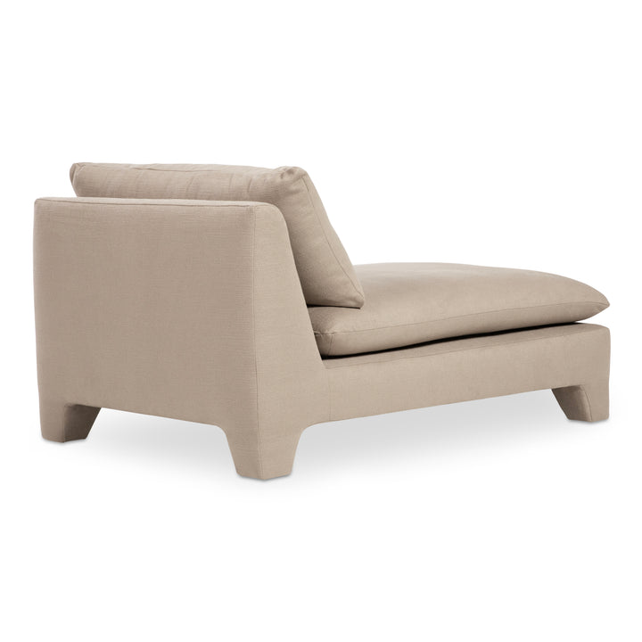 Retro-Chic Lounger with Padded Legs