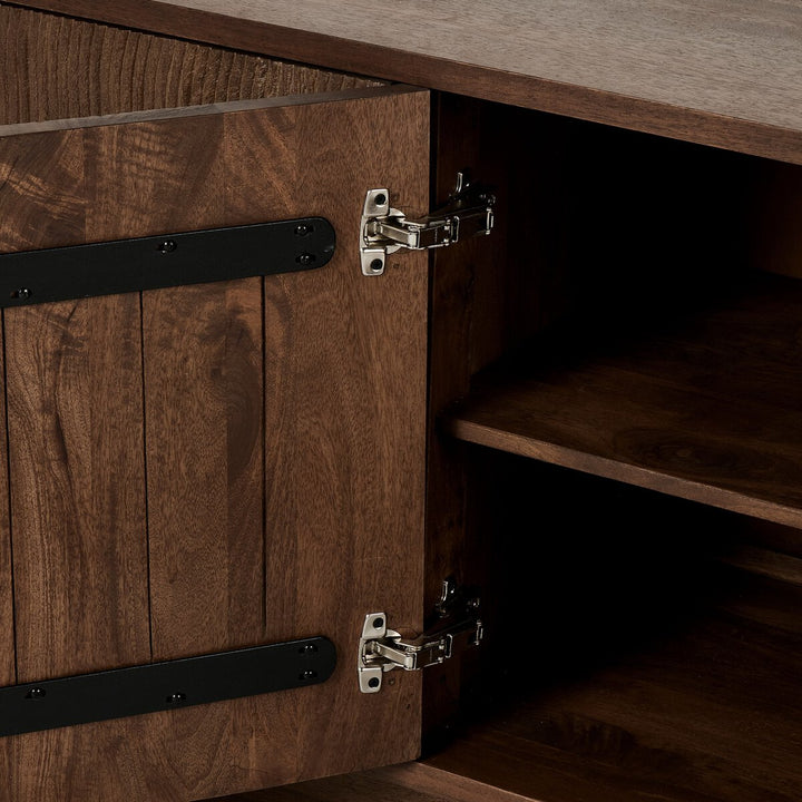 Dennis Media Console