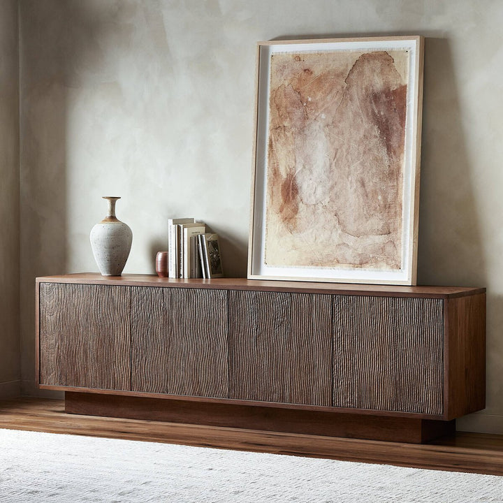 Dennis Media Console