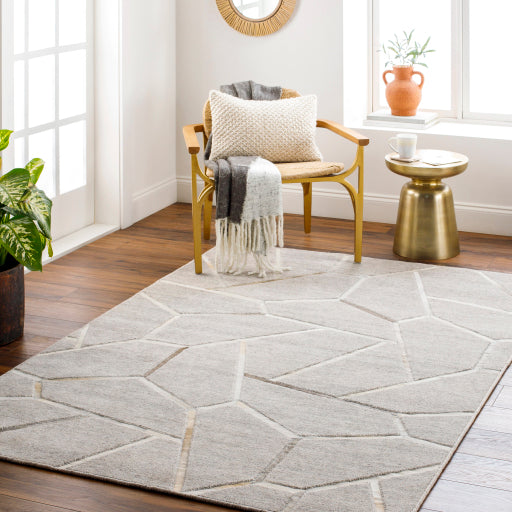 Eloquent Emerald Handcrafted Rug