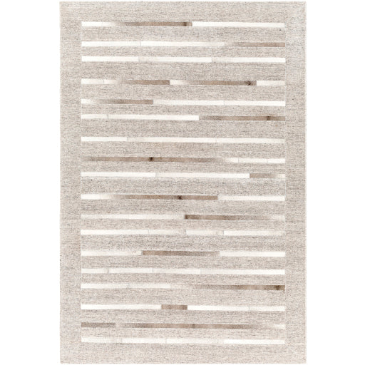 Elegant Essence Handcrafted Rug