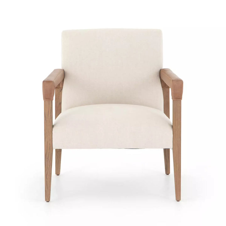Hilcia Chair