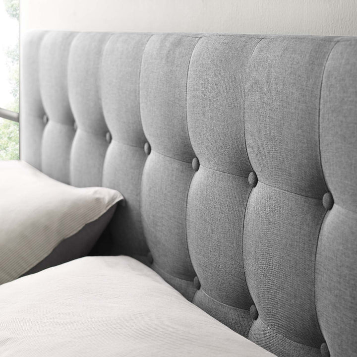 Yulum Upholstered Gray Headboard - Queen