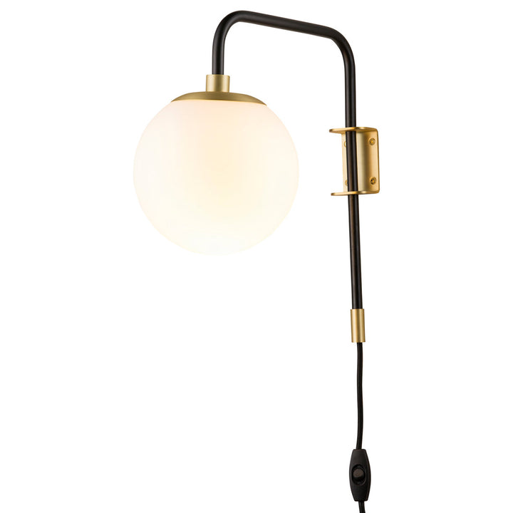 Birchanger 1 - Light Plug-In Armed Sconce Wrought Studio™ Finish: Satin Brass