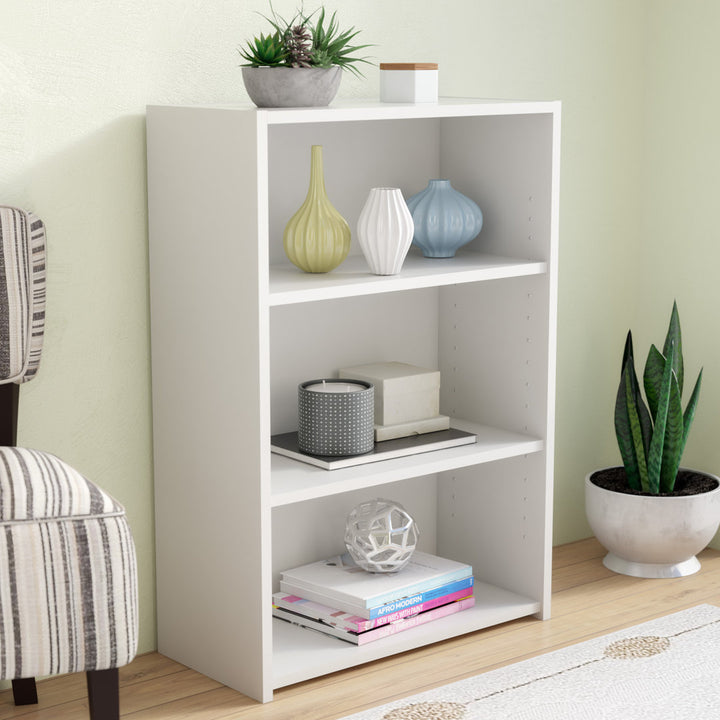 Arisztid 35.28" H x 24.57" W Standard Bookcase Lark Manor™ Color: Soft White