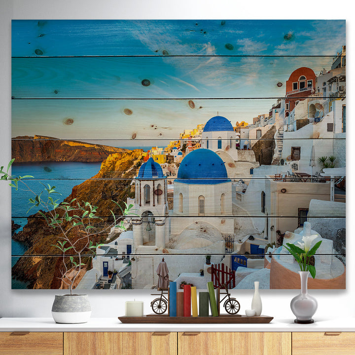 Beautiful Santorin Houses Greece' Photograph East Urban Home Size: 30" H x 40" W x 1.5" D Format: Metal