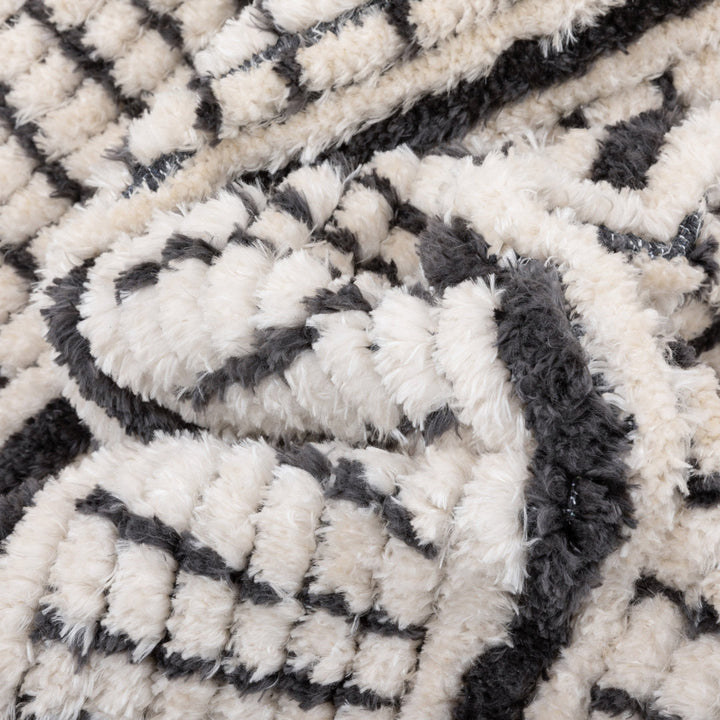 Marzana Animal Print Ivory Area Rug Union Rustic Rug Size: Rectangle 3'11" x 5'3"