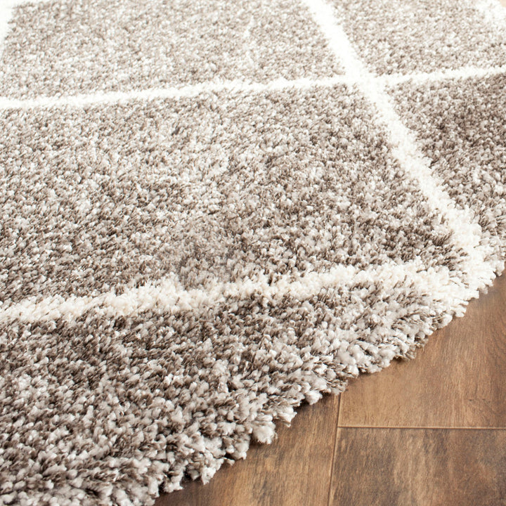 Darrol Performance Geometric Rug House of Hampton® Rug Size: Round 5'3" Pile Height: Ultra Plush 2"