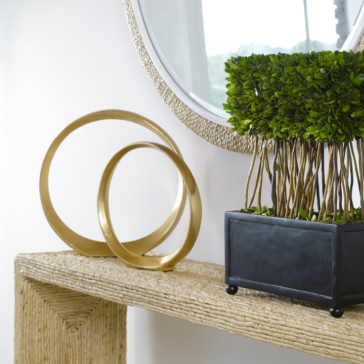 2 Piece Esteves Ring Sculpture Set Wade Logan® Finish: Gold