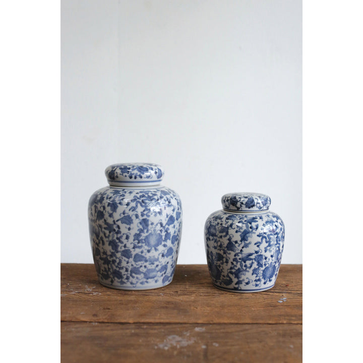 Chadwicks Blue/White Ceramic Jar Birch Lane™ Size: 8.25'' H x 6.25'' W x 6.25'' D