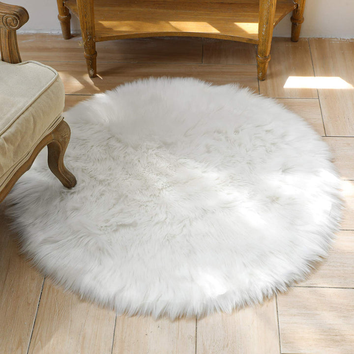 Kayzlynn Shag Faux Sheepskin White Rug Everly Quinn Rug Size: Round 3'