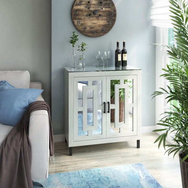 Amabel Bar Cabinet Kelly Clarkson Home Color: Fairfax Oak
