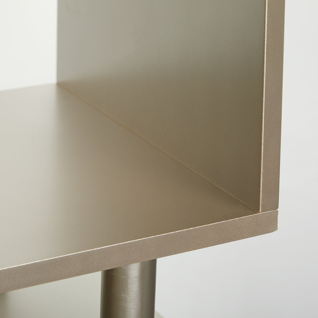 Camylle Standard Bookcase Everly Quinn Color: Champagne/Gold