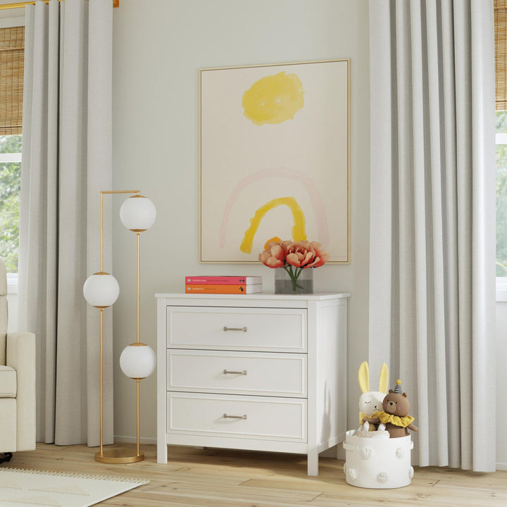 Charlie 3 Drawer Dresser daVinci Color: White