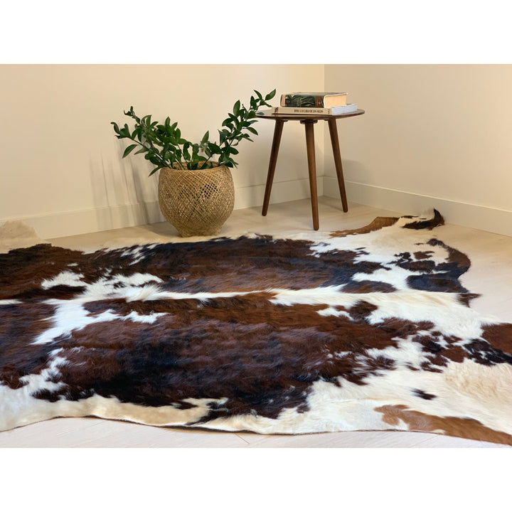 Oavia Real 6' x 7' Cowhide Brown/Black Area Rug Millwood Pines