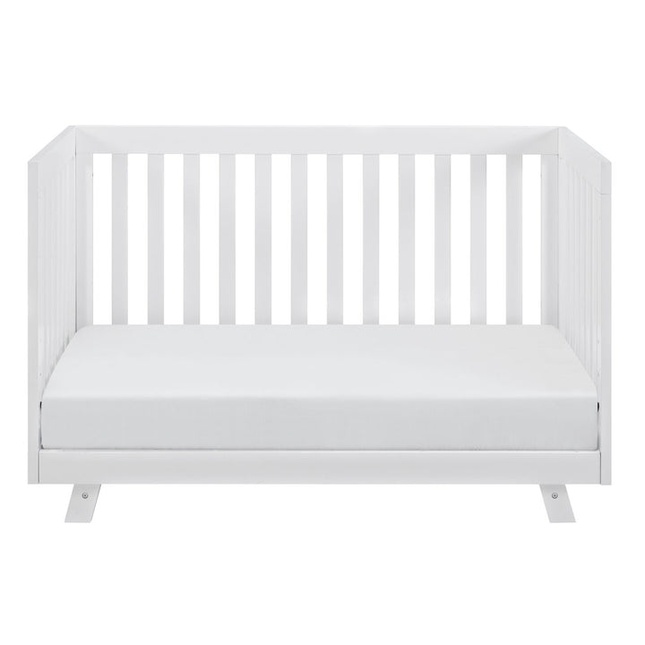 Beckett 3-in-1 Convertible Crib Storkcraft Color: White Pieces Included: Crib