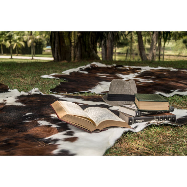 Paladin Handwoven Cowhide Brown/White Area Rug Loon Peak®