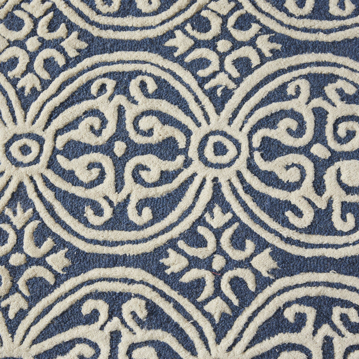 Sadik Hand Tufted Wool Geometric Rug Charlton Home® Rug Size: Rectangle 2'6" x 4'