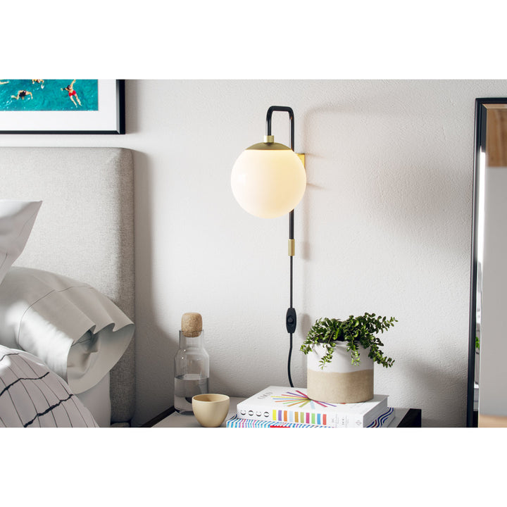 Birchanger 1 - Light Plug-In Armed Sconce Wrought Studio™ Finish: Satin Brass