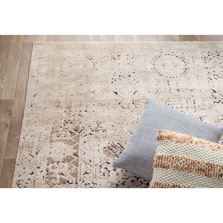 Arleaner Oriental Area Rug in Beige Lark Manor™ Rug Size: Round 8'