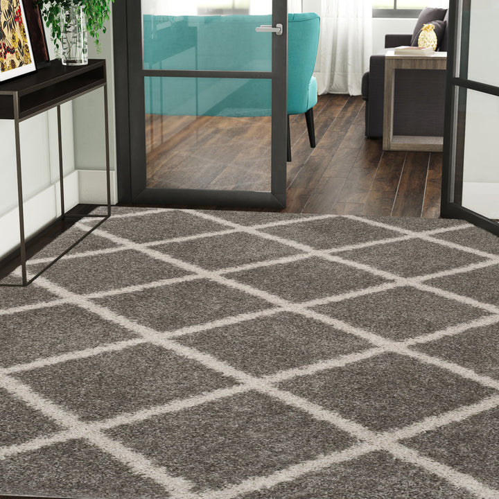 Darrol Performance Geometric Rug House of Hampton® Rug Size: Rectangle 6' x 9' Pile Height: Ultra Plush 2"