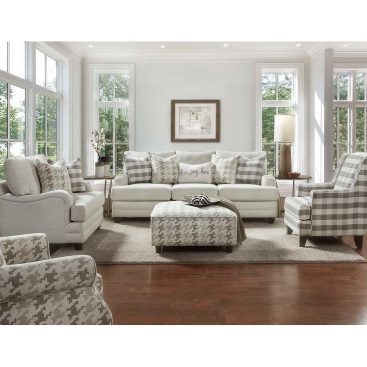 Silverlock Polyester Swivel Armchair Lark Manor™ Body Fabric: Blass Berber Polyester Blend