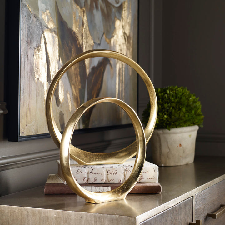 2 Piece Esteves Ring Sculpture Set Wade Logan® Finish: Gold