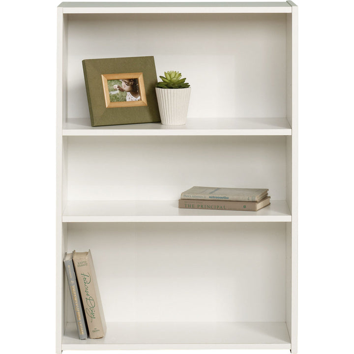 Arisztid 35.28" H x 24.57" W Standard Bookcase Lark Manor™ Color: Soft White